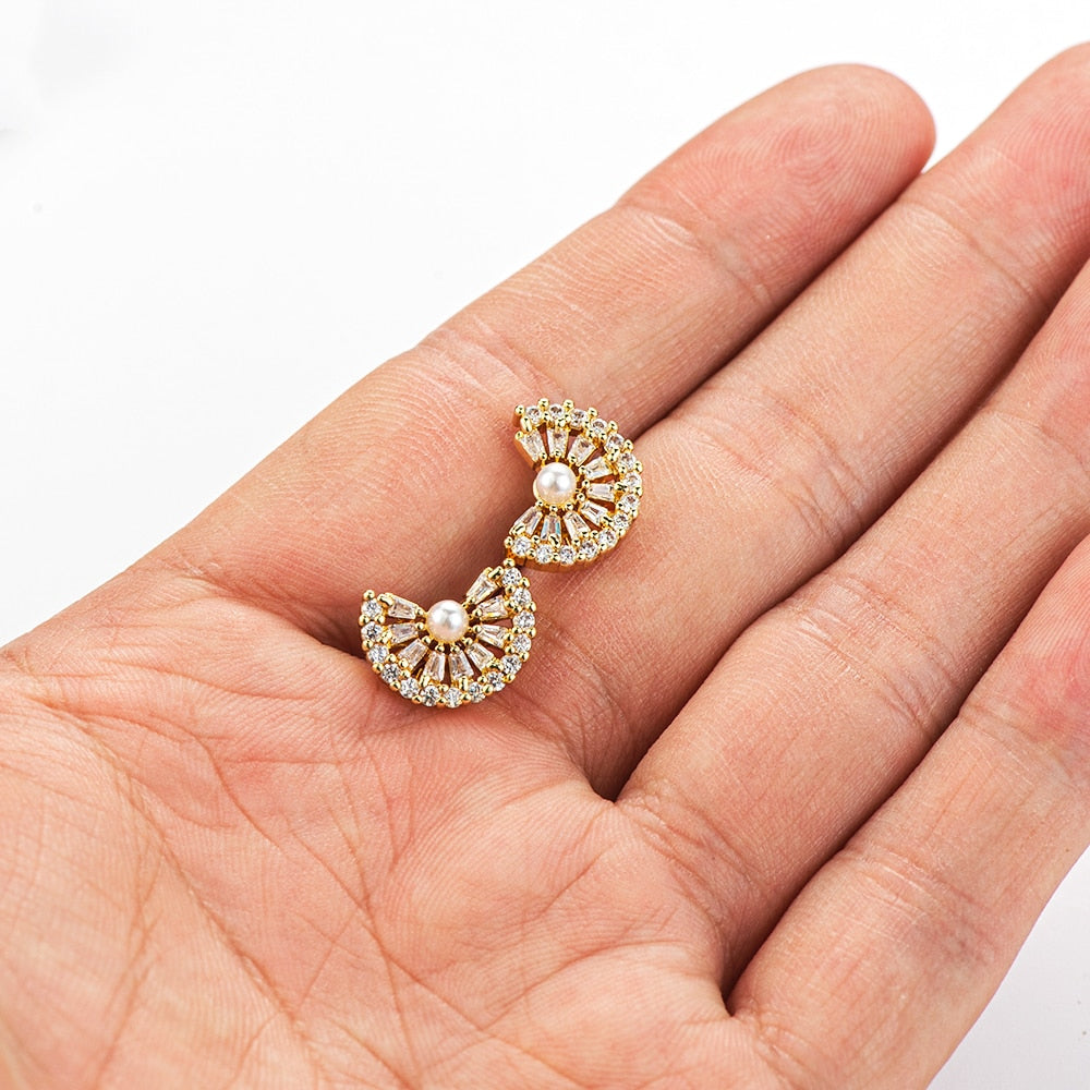 Stud Earrings with Pearl & Zircons