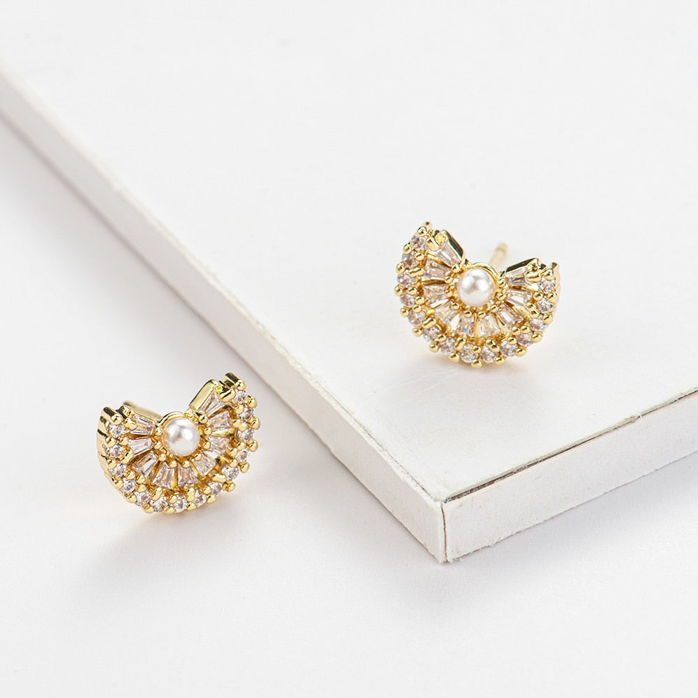 Stud Earrings with Pearl & Zircons